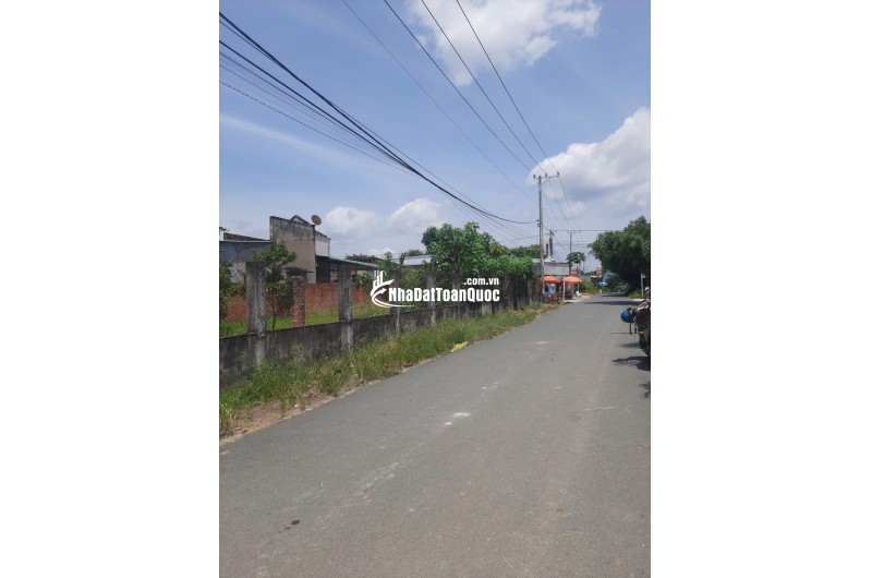 Bán đất mặt tiền huyện Đức Linh  Nguyễn Tri Phương có 100m2 ODT